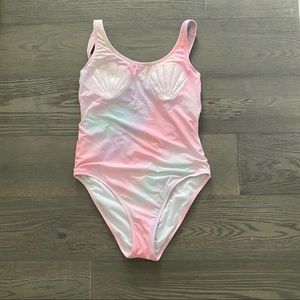 VS seashell one piece